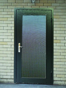 Дверь с панорамным армированным стеклом